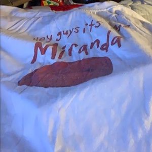 Miranda sings